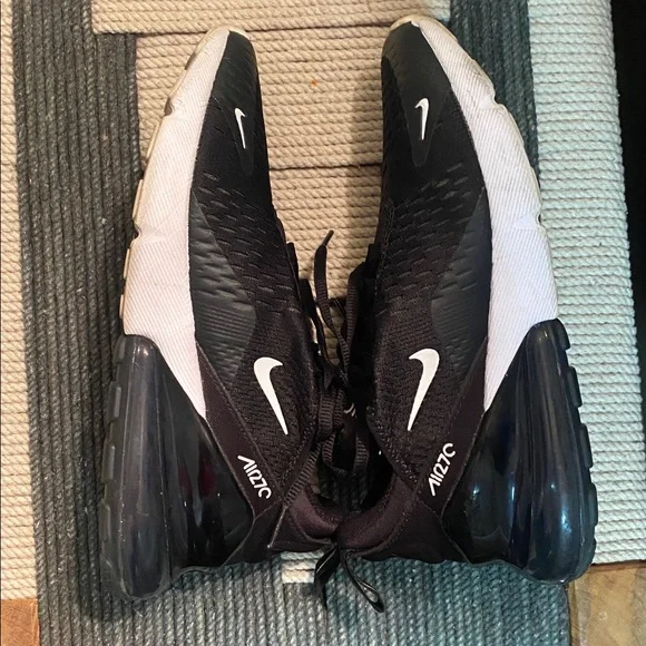 Nike Air Max 270 Black and White Sneakers - Picture 11 of 16